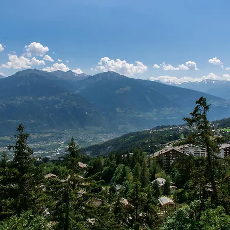Hotell Hotel-restaurant Le Mont Paisible, 3*