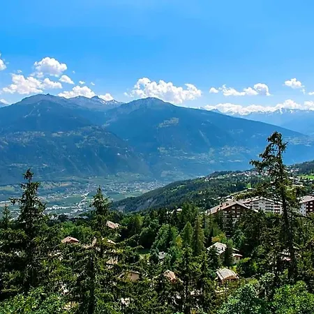 ホテル Hotel-restaurant Le Mont Paisible, 3*