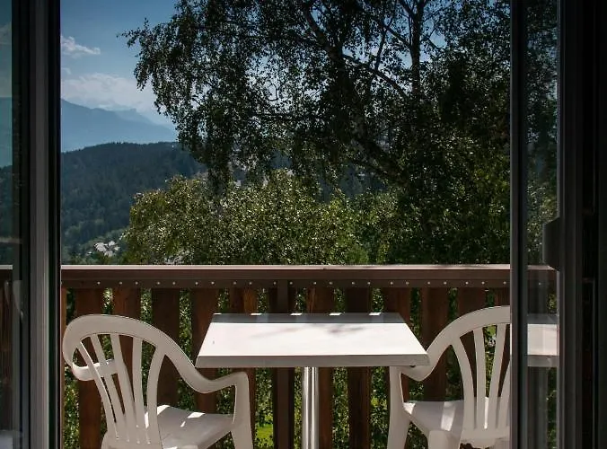 Hotel-restaurant Le Mont Paisible, 3*