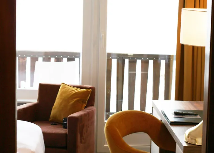 Hotell Hotel-restaurant Le Mont Paisible, 3*