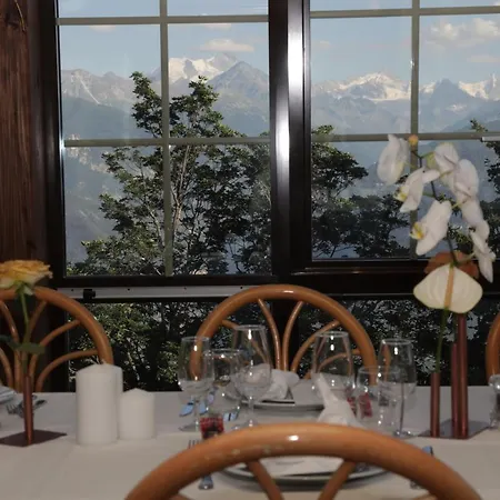 Hotell Hotel-restaurant Le Mont Paisible, 3*