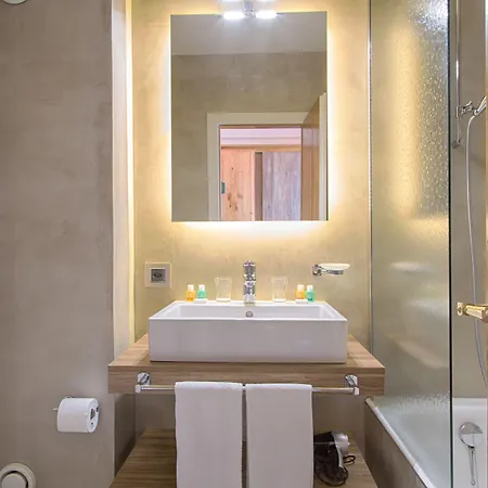 Hotell Hotel-restaurant Le Mont Paisible, 3*